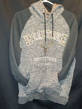 Realtree Outfitters pullover hoodie SIZE MED